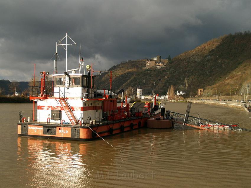 Schiff gesunken St Goarhausen Loreley P171.jpg